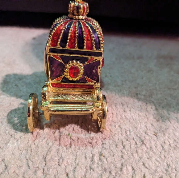 Cinderella Carriage Clock - Picture 4 of 5